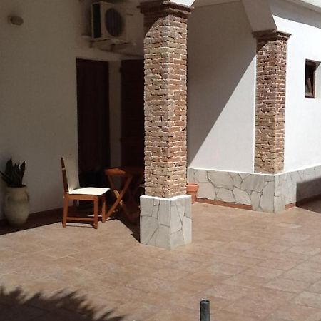 Bed and Breakfast Il Cortile Calasetta Esterno foto